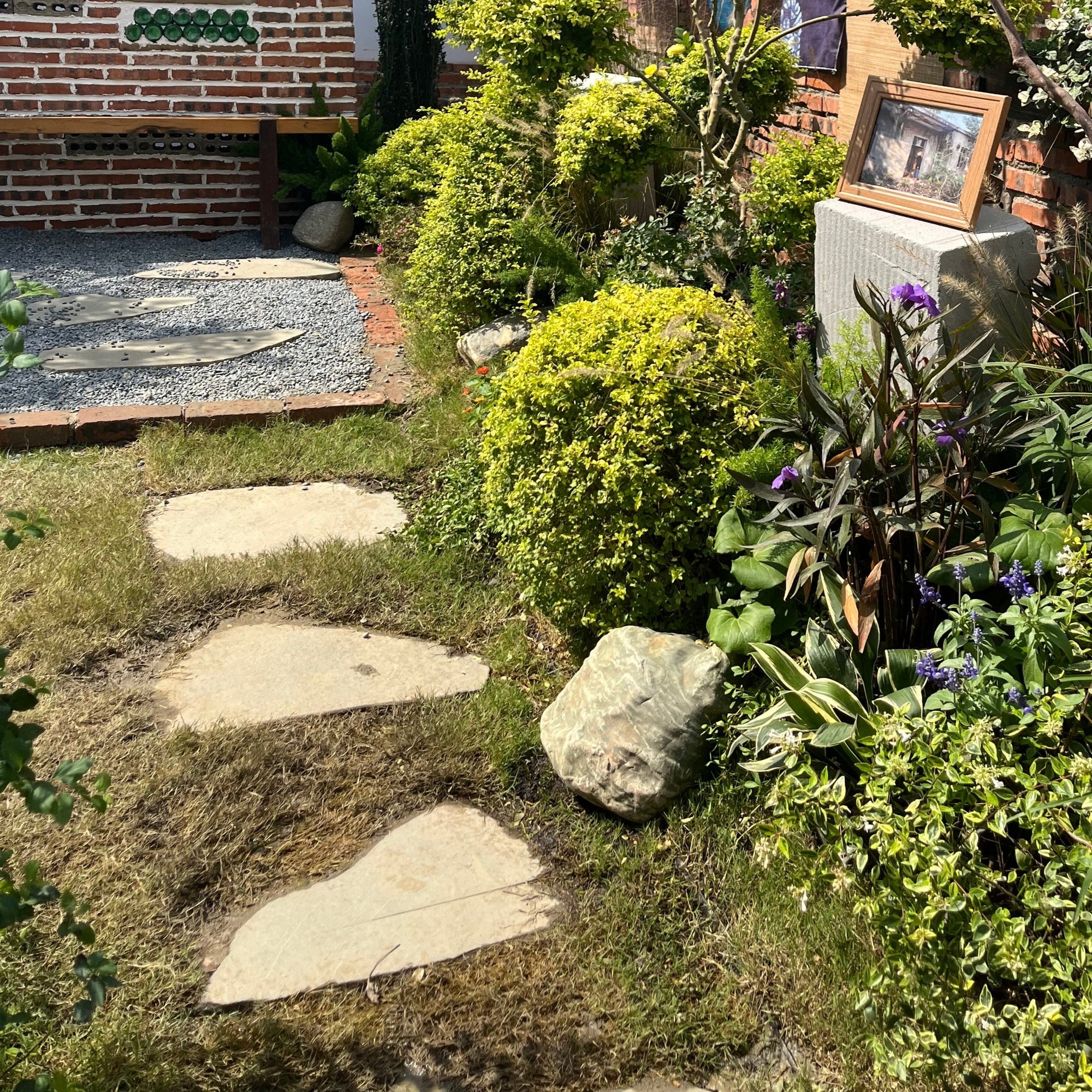Sandstone slabs